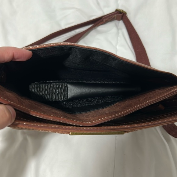 Brown Leather Concealed Carry Purse - Picture 5 of 6